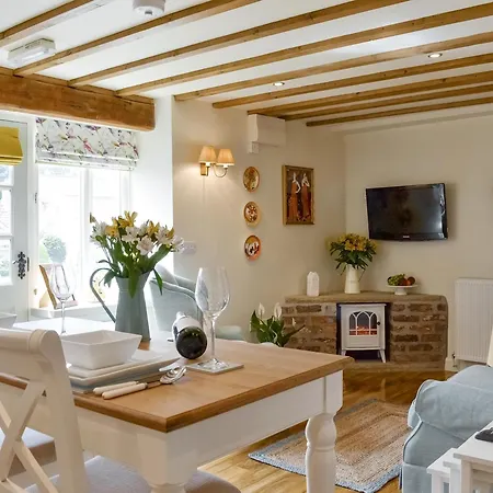 Feriehus West Wood Hideaway *